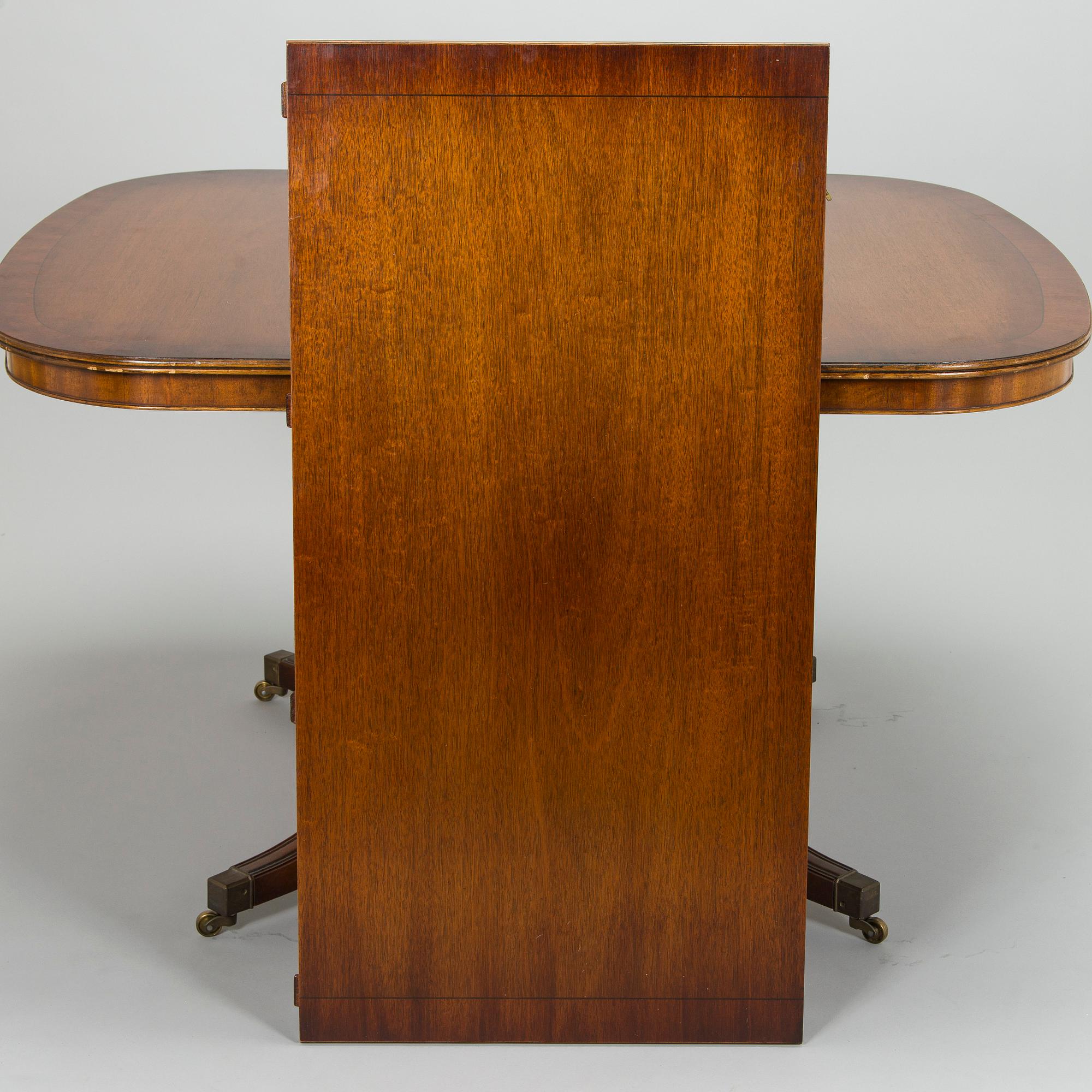 Matbord och stolar, 8 st, England 1970-tal.