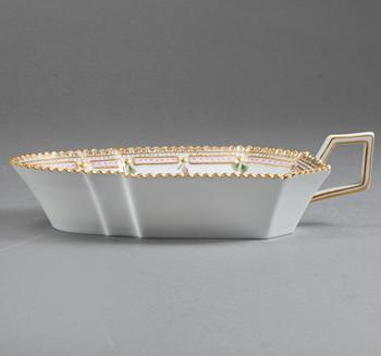 GELÉFAT, porslin, "Flora Danica", Royal Copenhagen, 1900-talets andra hälft.
