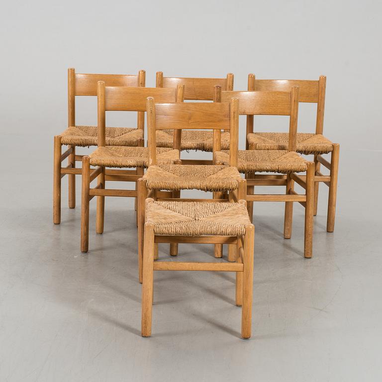 A BÖRGE MOGENSEN TABLE AND 6 OAK CHAIRS+ STOOL.