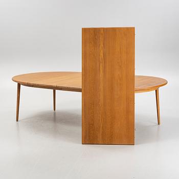 Jonas Lindvall, a astained oak dining table, stolab.