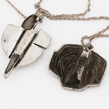 SVERRE HØVRE JOHNSEN, two necklaces, Bjørn Tannums Sølvverksted, Hamar ca 1970-75.