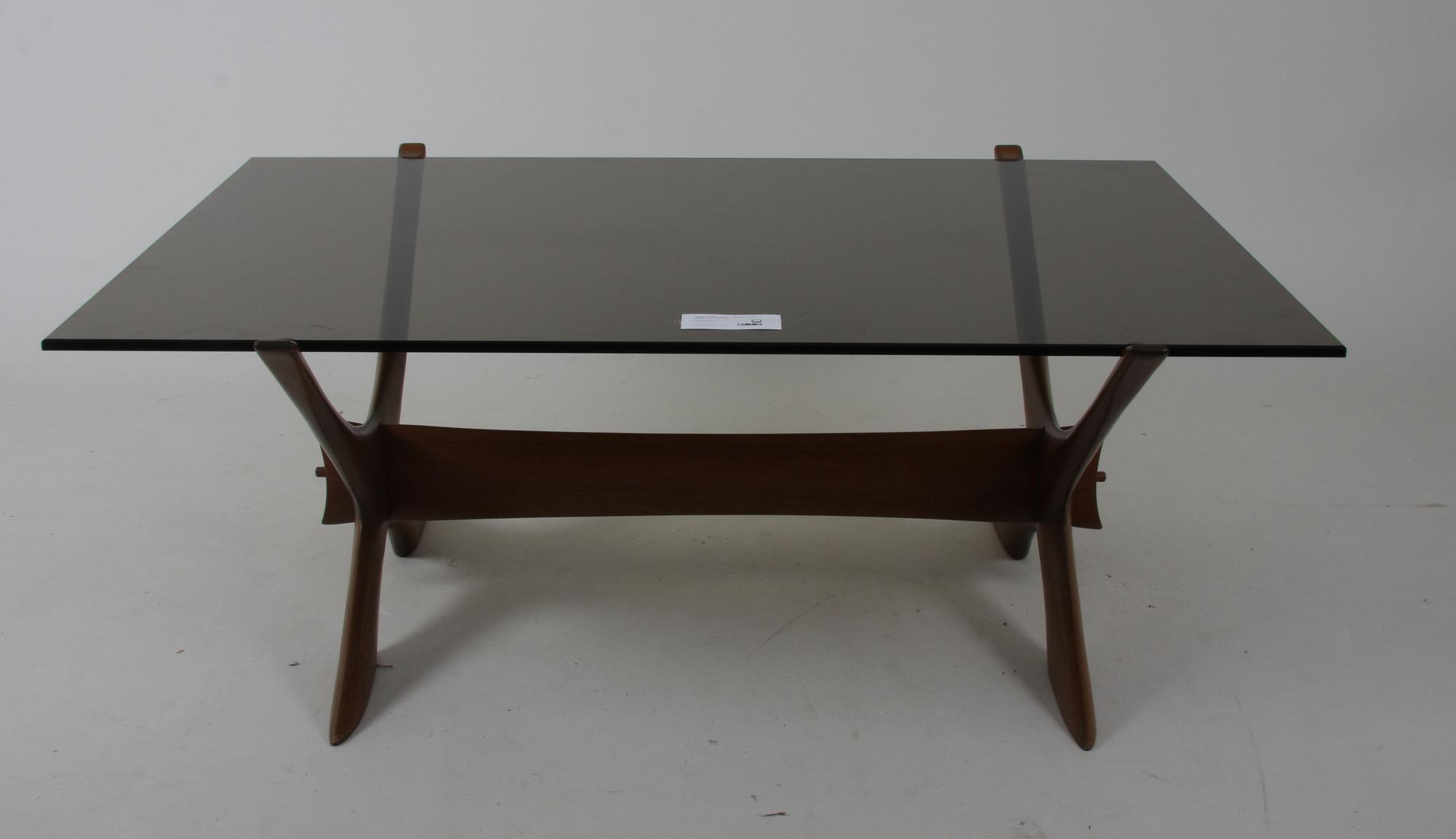 BORD, glas. Design Illum Wikkelsö, Danmark.