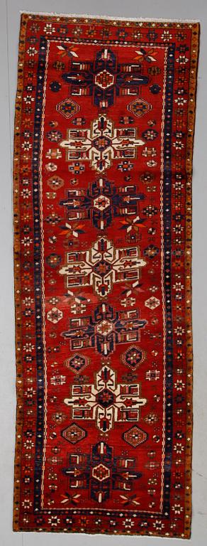 MATTA, Hamadan, ca 323 x 112 cm.