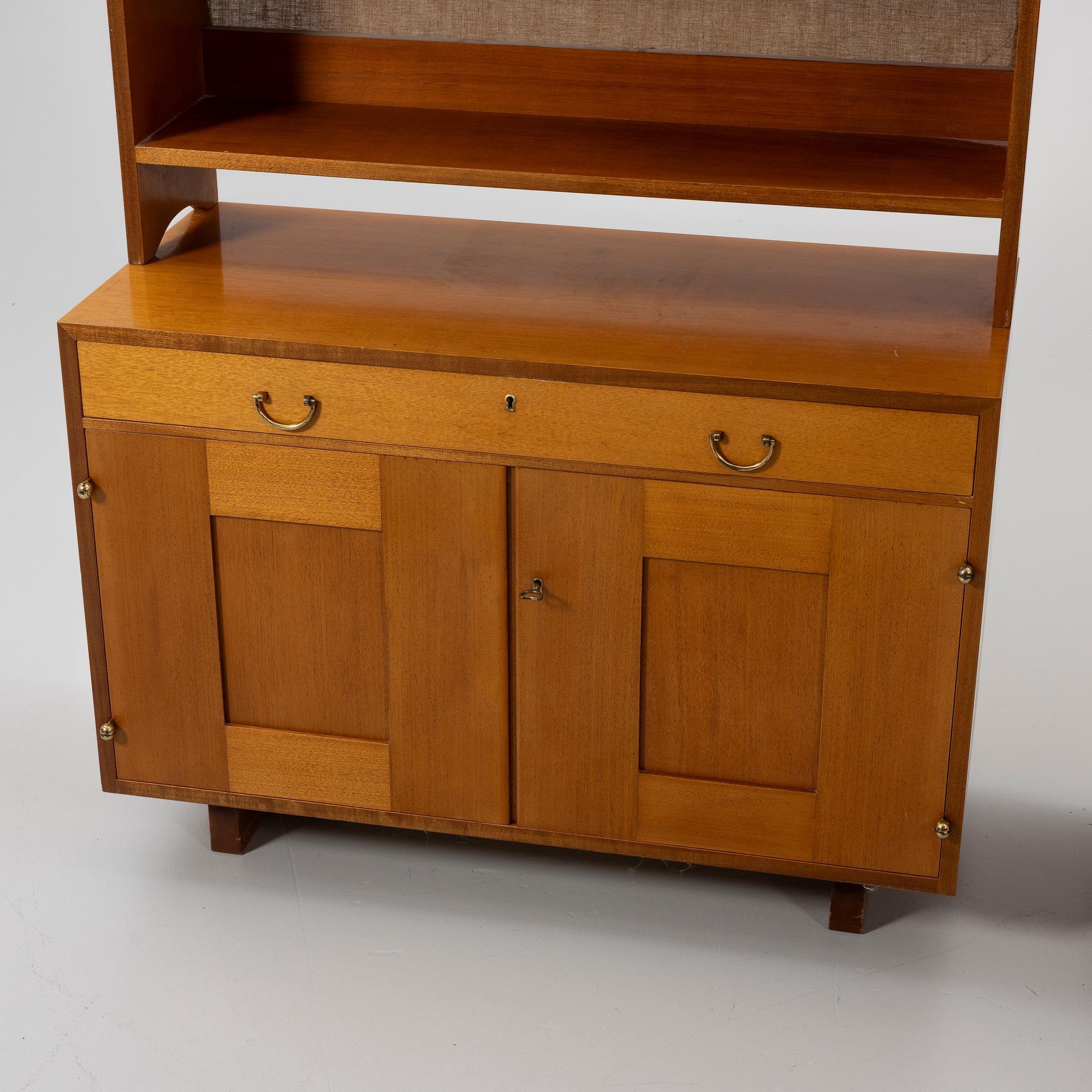 Josef Frank, bookcases, a pair, model B2112, Svenskt Tenn.