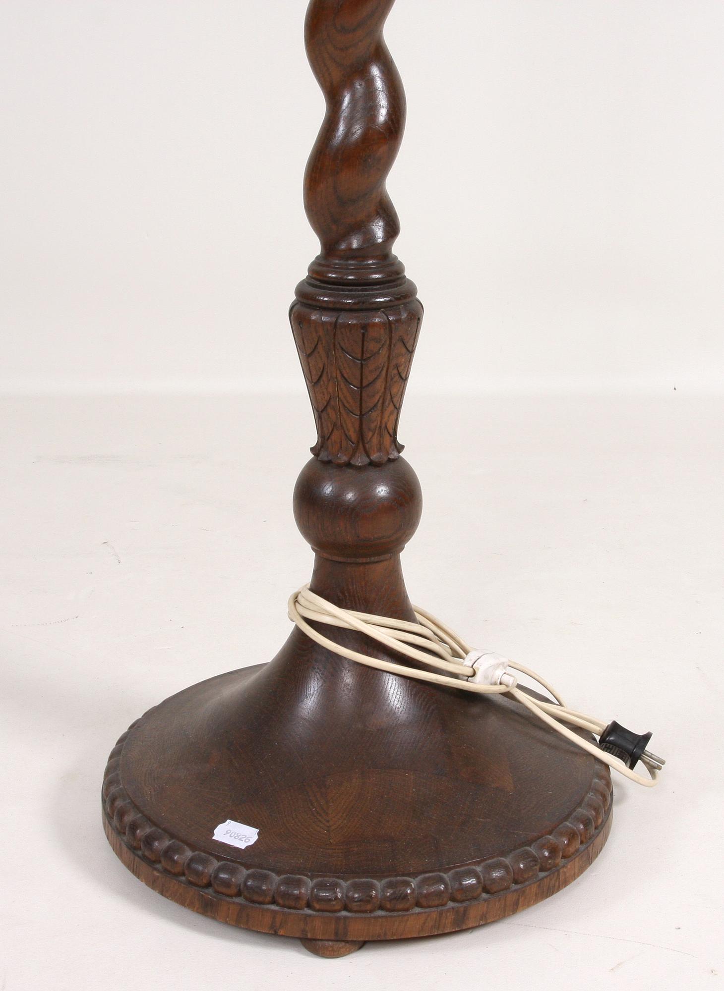 GOLVLAMPA, 1900-talets början.