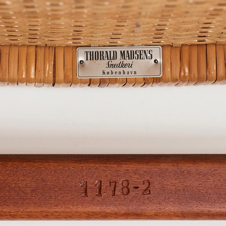 Jørgen Høj, 8 stolar, Thorald Madsen Snedkeri, Danmark 1950-tal.