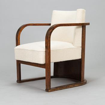 Werner West, a 1930's armchair for Oy Stockmann Ab, Keravan Puusepäntehdas, Finland.