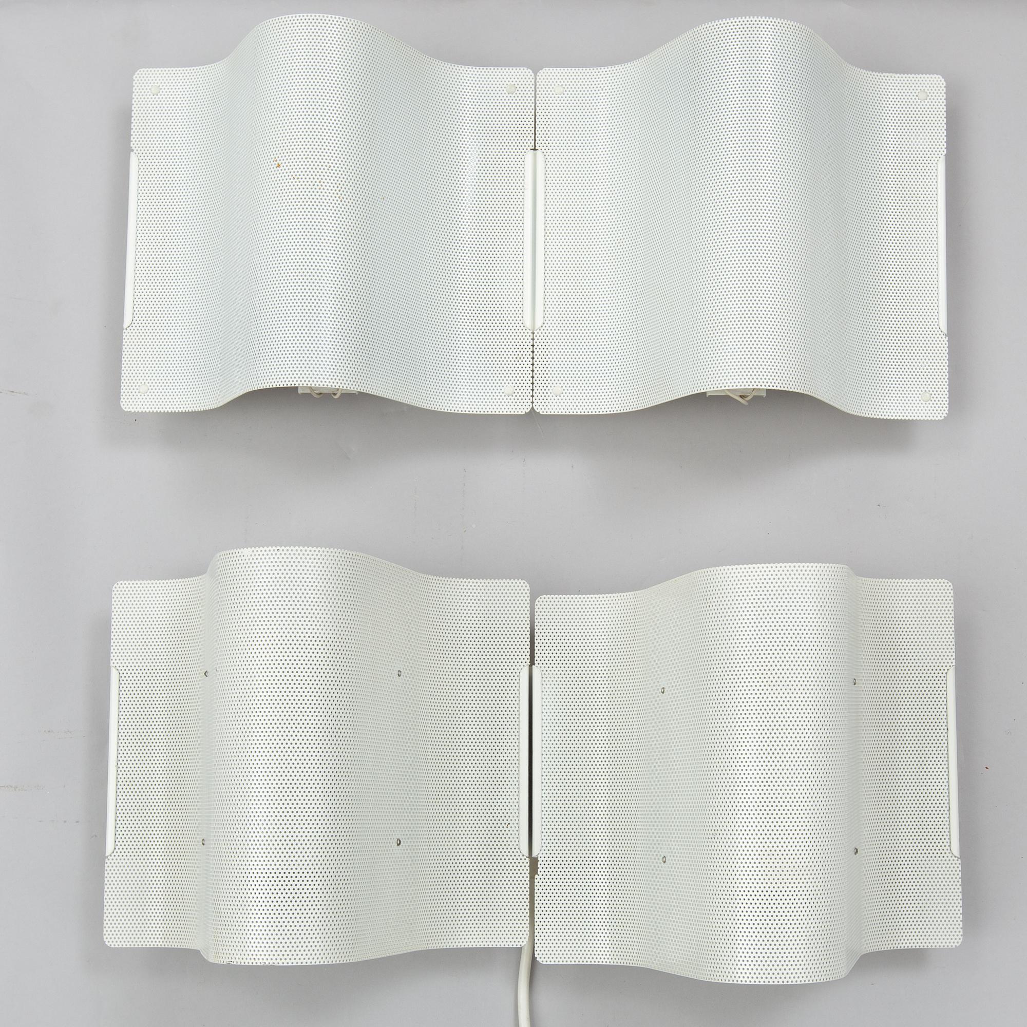 BÖRGE LINDAU & BO LINDECRANTZ, two wall lights from Zero, 1980's/90's.