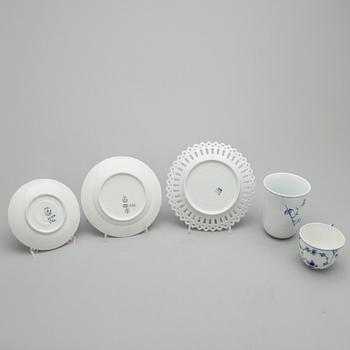 PARTI PORSLIN, 25 delar, bla. "Musselmalet", Royal Copenhagen.