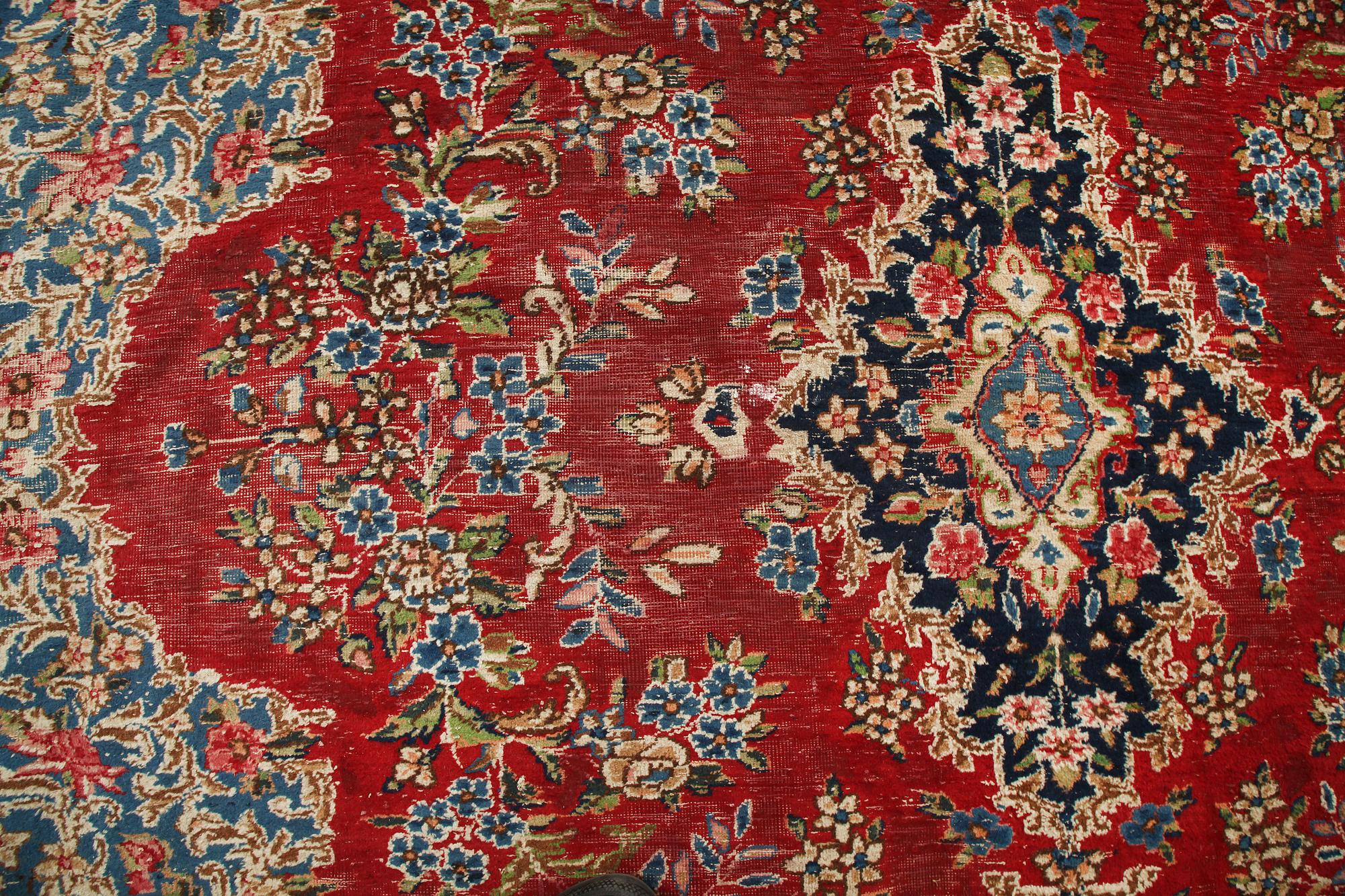 MATTA, orientalisk, ca 413 x 307.