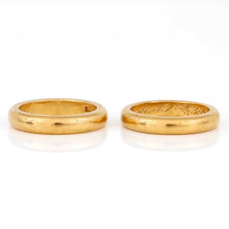 RINGAR, 2 st, Stockholm, 1920-tal, 23K guld.