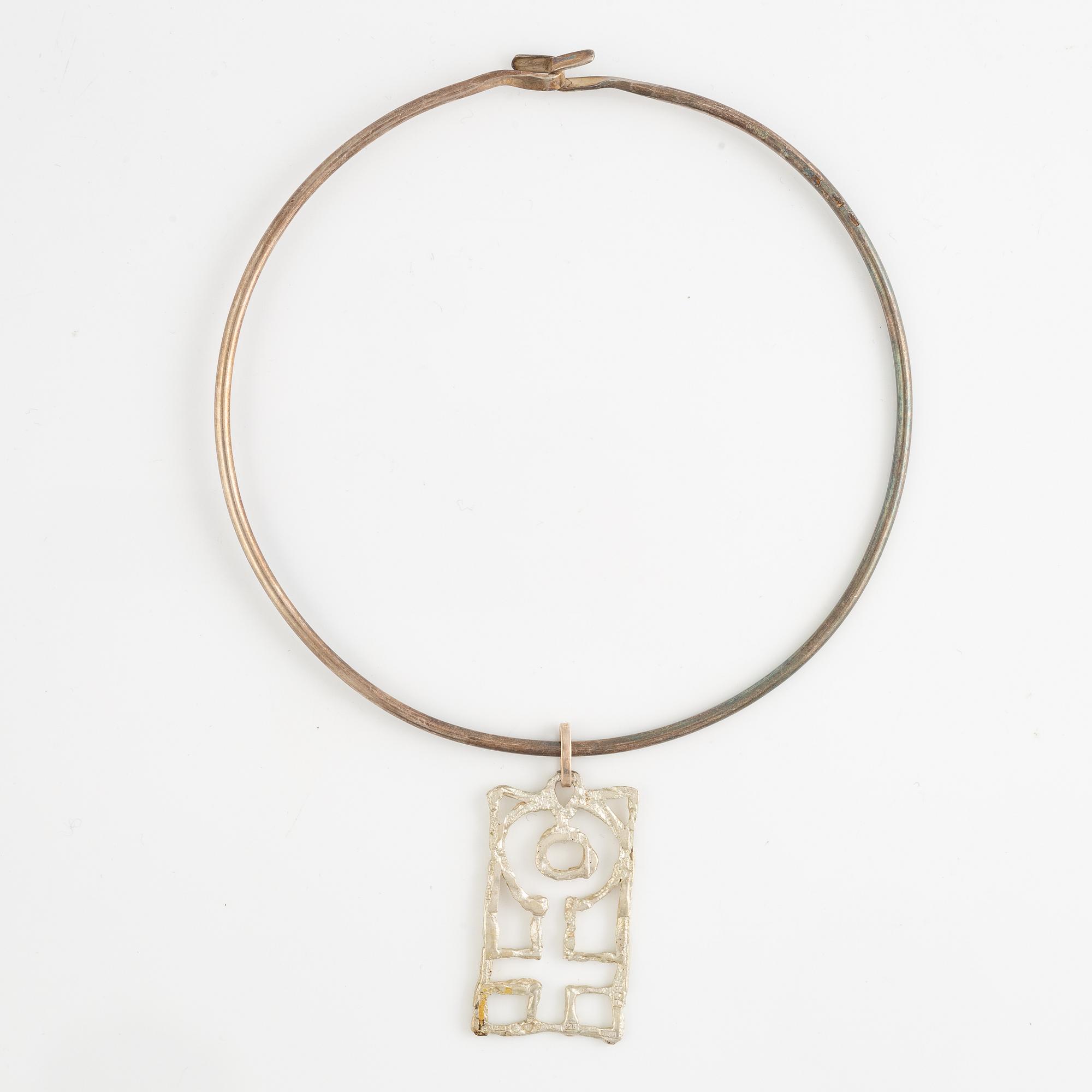 Lars Arby, a neck ring, two pendants and two pairs of earrings, silver, Gothenburg circa 1966, 1976, 1977 and 1980.