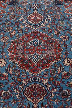 A RUG, a semi-antique Esfahan, ca 219 x 140,5-147,5 cm.