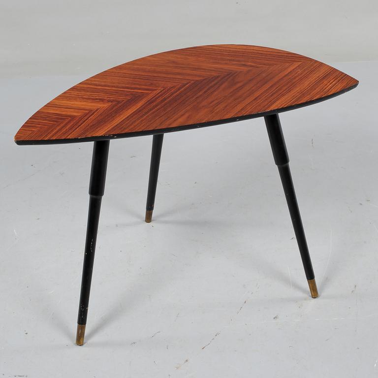 BORD, "Lövet", formgivet av Gillis Lundgren, för IKEA, 1955.