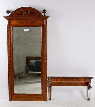 SPEGEL MED KONSOLHYLLA, nyrenässans, sent 1800-tal.