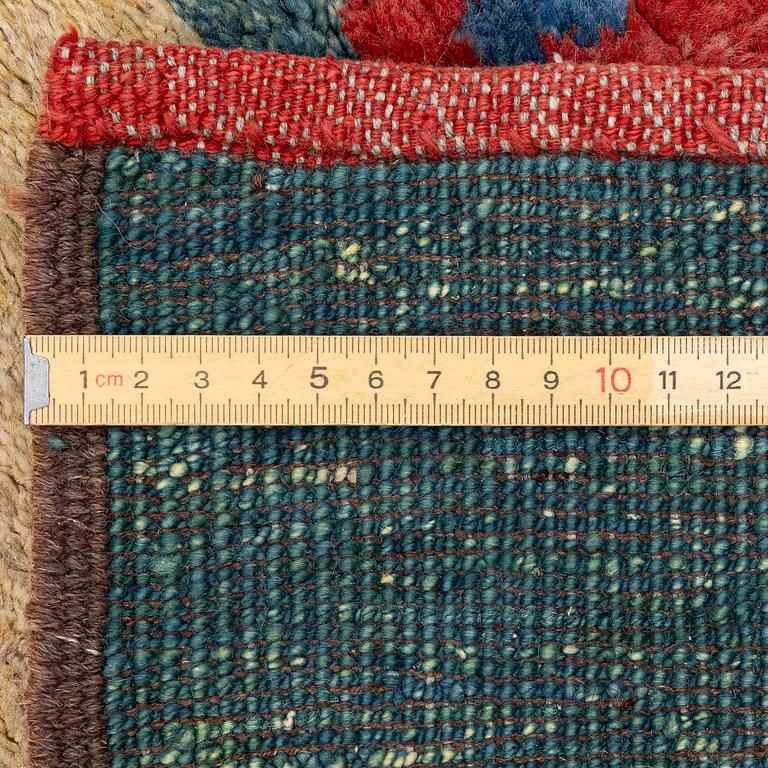 Matta, loomed, Tibet/Nepal, ca 295 x 210 cm.