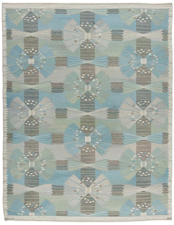 CARPET. "Park, blå och grön". Flat weave. 361,5 x 278 cm. Signed AB MMF BN.