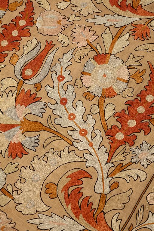Broderi, sannolikt antik Uzbekistan suzani, ca 226,5-230,5 x 180-182 cm.