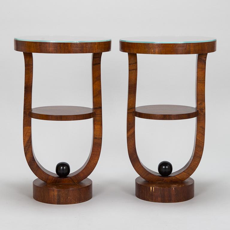 A pair of Art Deco style side tables/bedside tables, modern production.