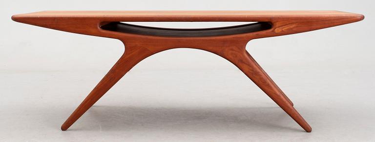 SOFFBORD, Johannes Andersen, för CFC Silkeborg, Danmark. 1950-tal.