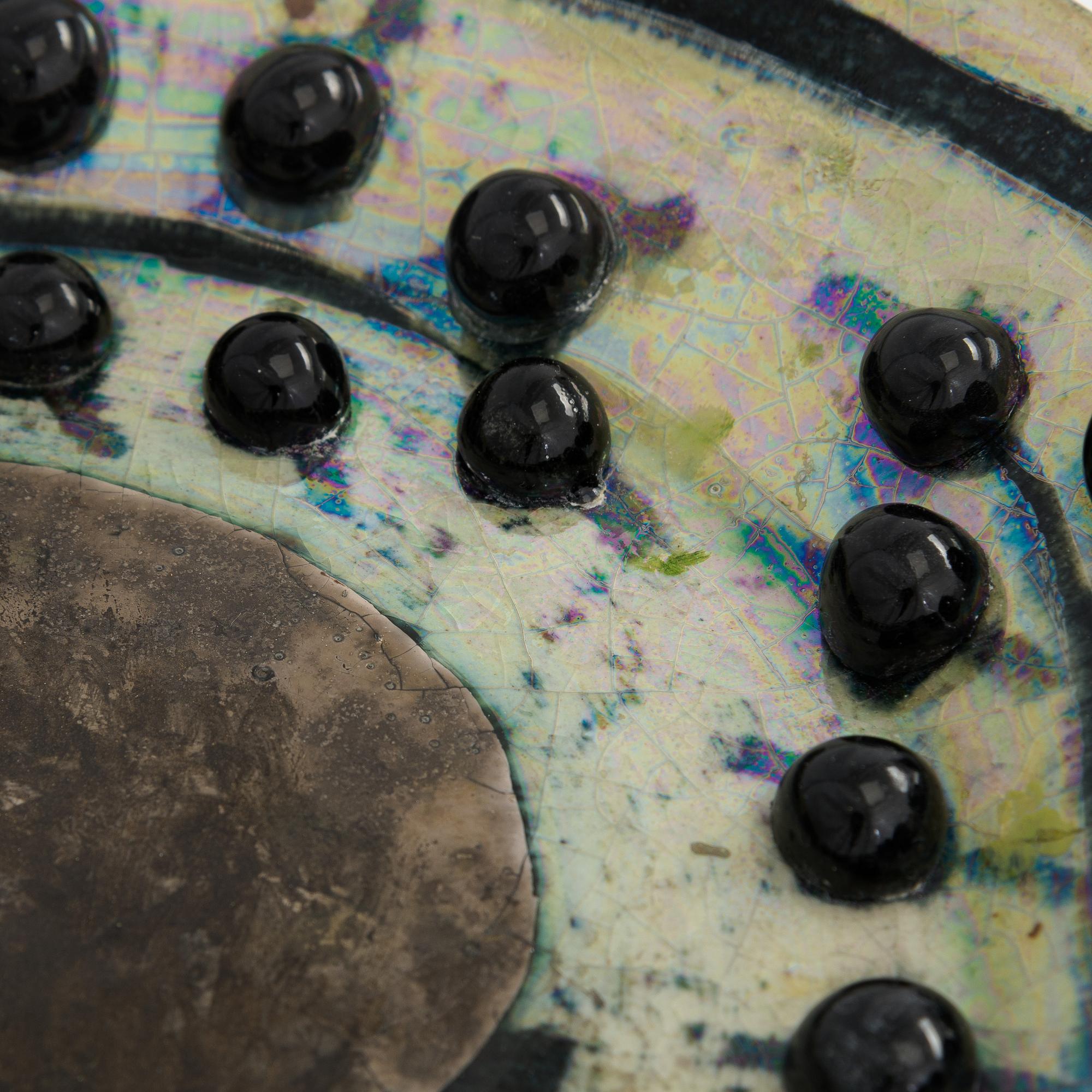 Birger Kaipiainen ,koristelautanen, kivitavaraa, signeerattu  Kaipiainen, Arabia.