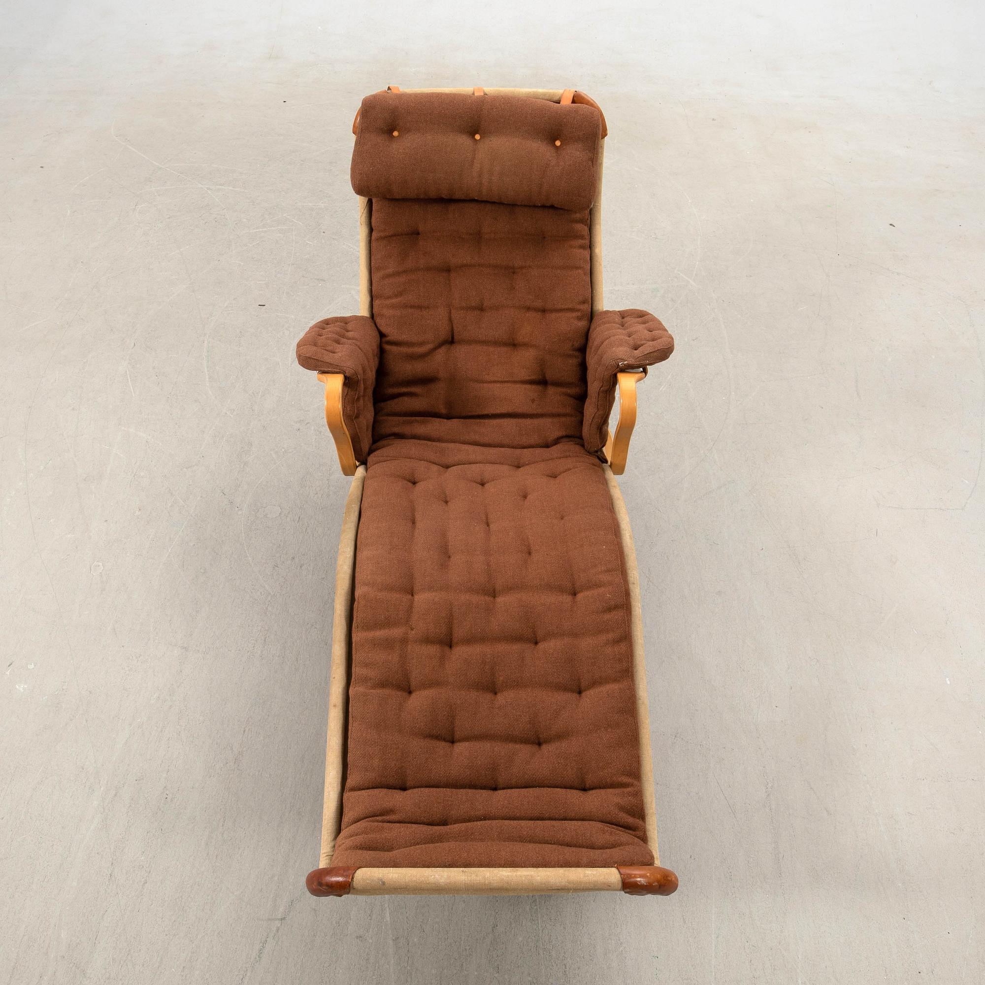 Bruno Mathsson, "Pernilla 3" chair for DUX late 20th century.