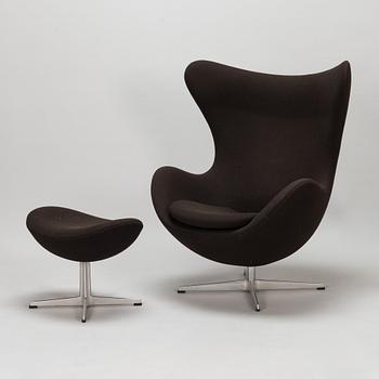 Arne Jacobsen, easy chair and foot stool "The Egg" for Fritz Hansen 2011.