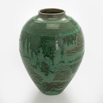 Maljakko, keramiikka, 1900-luvun puoliväli.