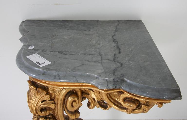 HÖRNKONSOLBORD, nyrokoko, 1800-talets andra hälft.
