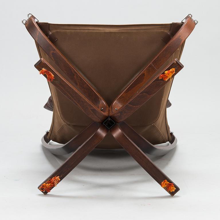 SIGURD RESSEL, a 1970's Norwegian 'Falcon chair' armchair for Vatne Möbler.