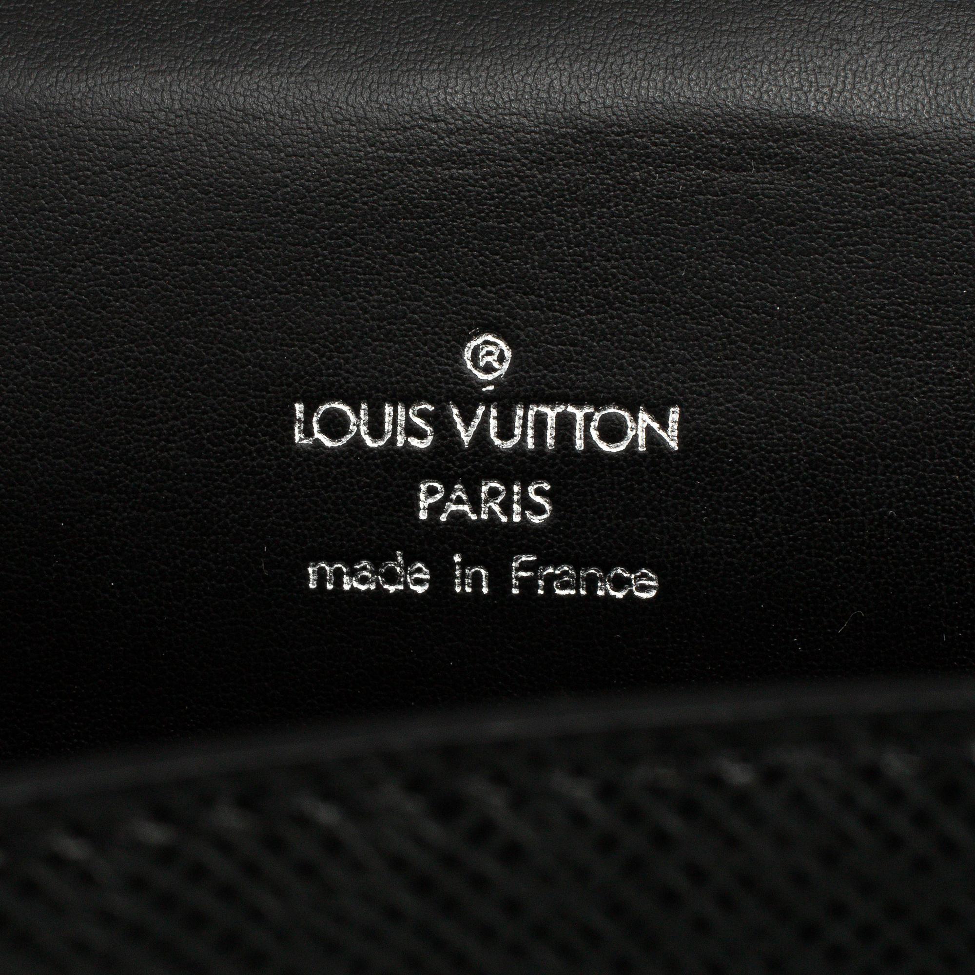 LOUIS VUITTON, a 'Serviette Kazan' briefcase.