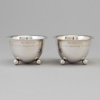 a pair of silver bowls by W.A Bolin, Stockholm 1931.