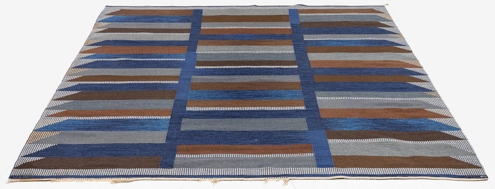 Margareta Grandin-Nettles, a flat weave carpet, c. 302 x 246 cm, signed GLH MG.