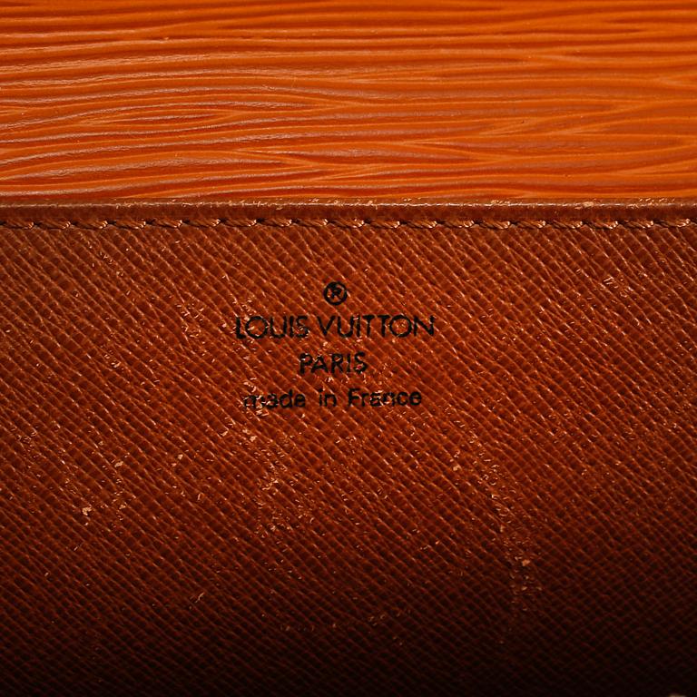 PORTFÖLJ, "Serviette conseiller ambassadeure Epi", Louis Vuitton, Paris, Frankrike.