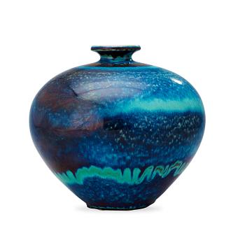 283. A Berndt Friberg stoneware vase, Gustavsberg Studio 1978.