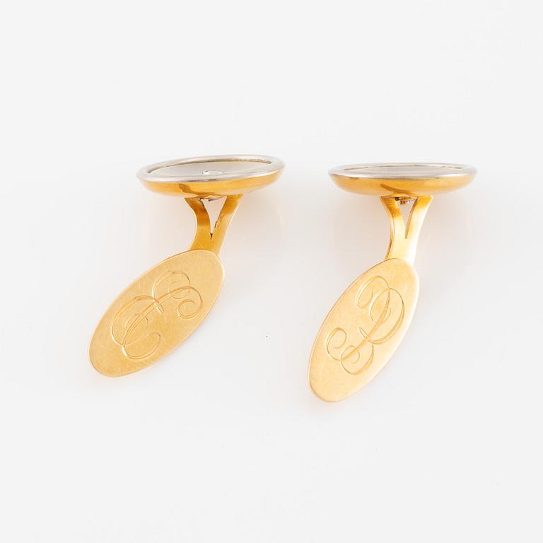 C.G Hallberg, cufflinks and shirt studs, two pairs, 18K gold with diamonds and mother-of-pearl.