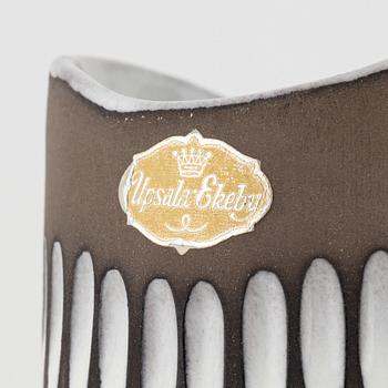 Ingrid Atterberg, vaser, 3 st, lergods, "Negro", Upsala Ekeby, 1950-tal.