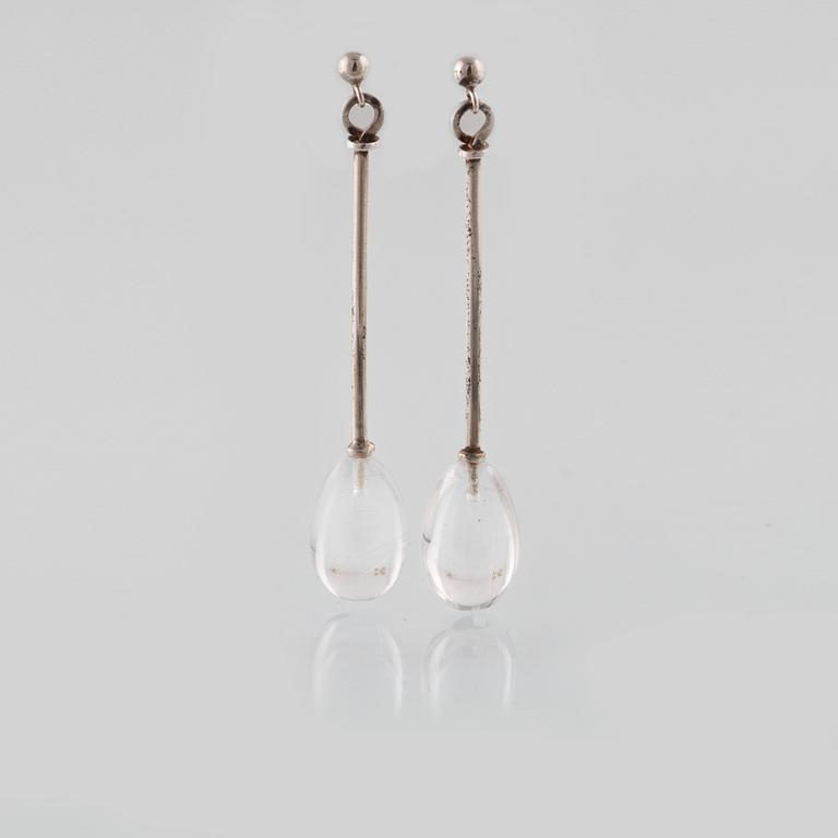 ÖRHÄNGEN, sterlingsilver med bergkristall, Georg Jensen. Vikt 5,3 gram.