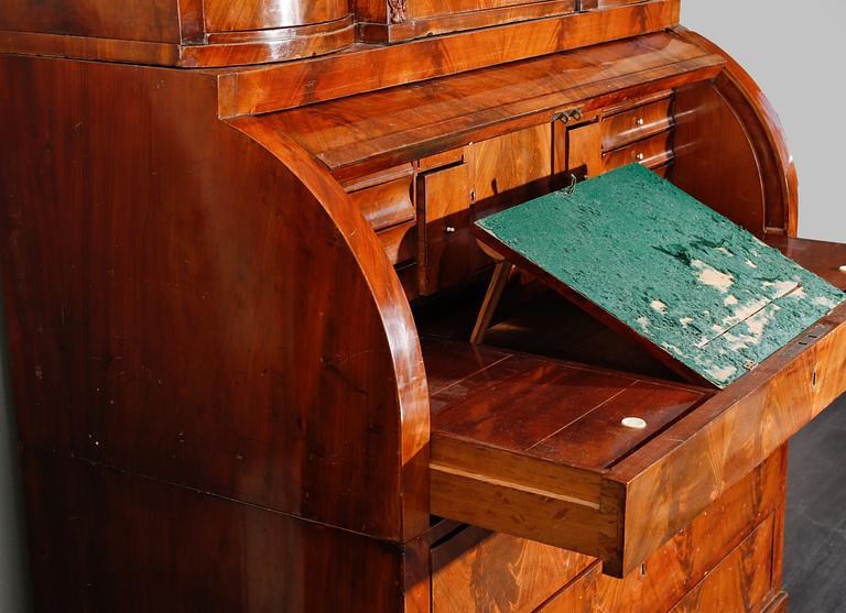 SKRIVSKÅP, Tyskland, 1800-talets första hälft.