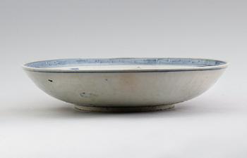 A blue and white charger, Ming dynasty, Wanli (1573-1619).