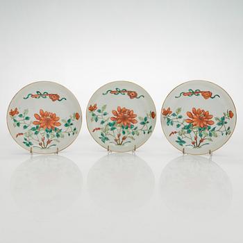 A set of three early 20th century porcelain plates, China.