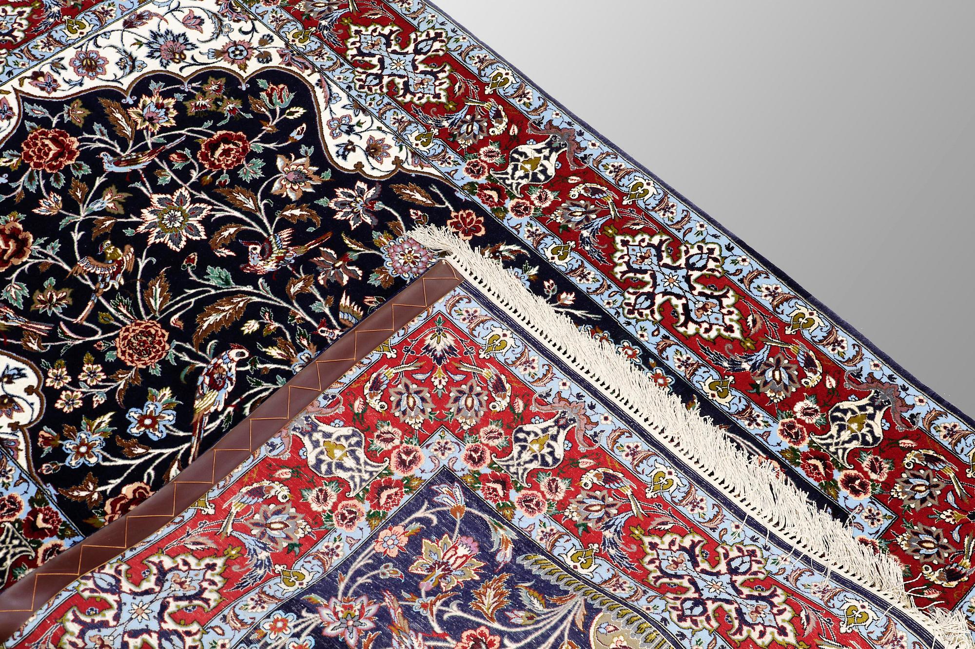 MATTA, Figural Isfahan, part silk, 167 x 110 cm.