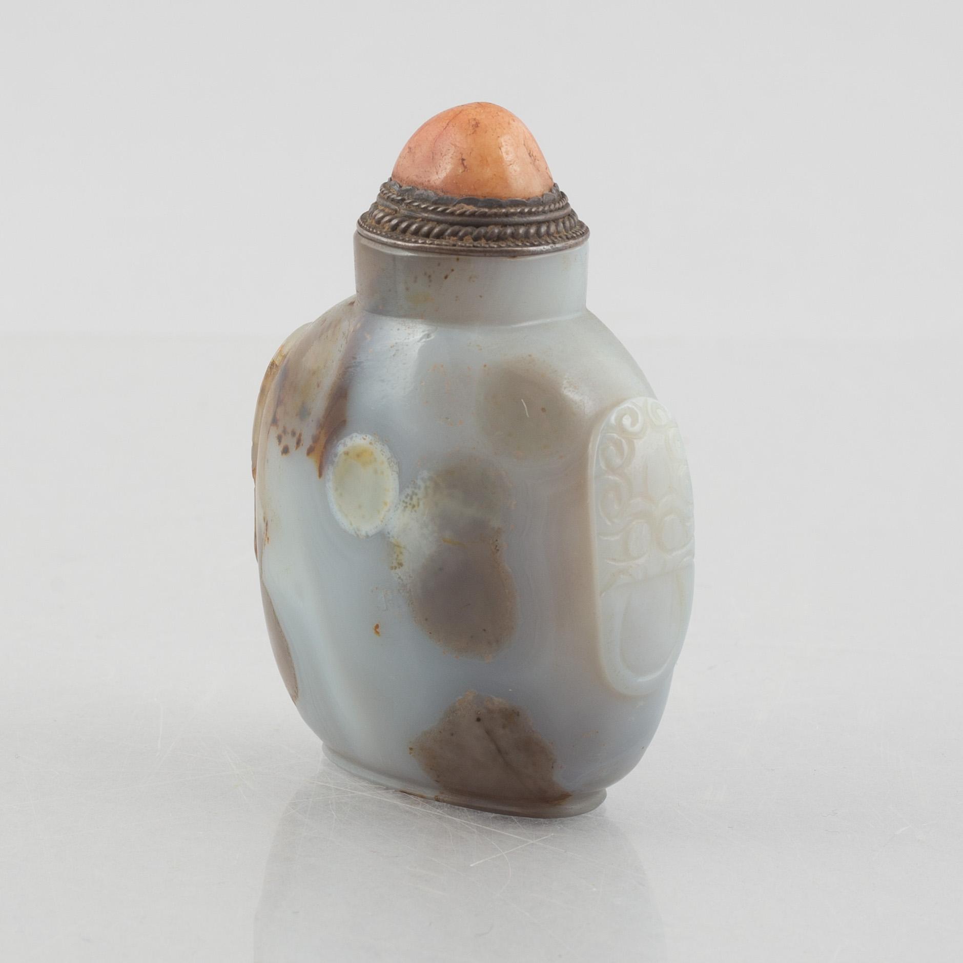 A group of three Chinese stone snuffbottles, 20th century.