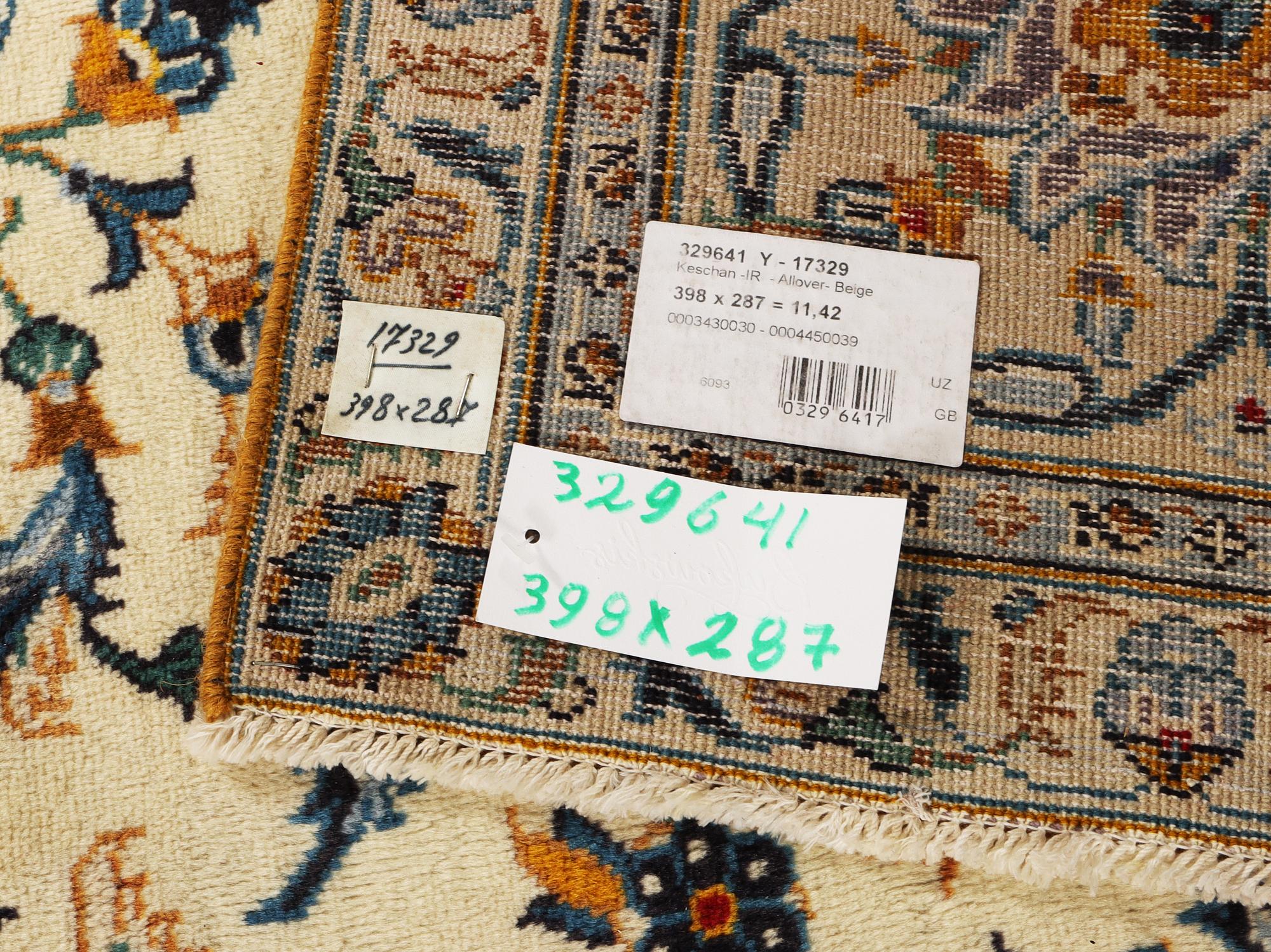 Matta, Keshan, ca. 398 x 287 cm.