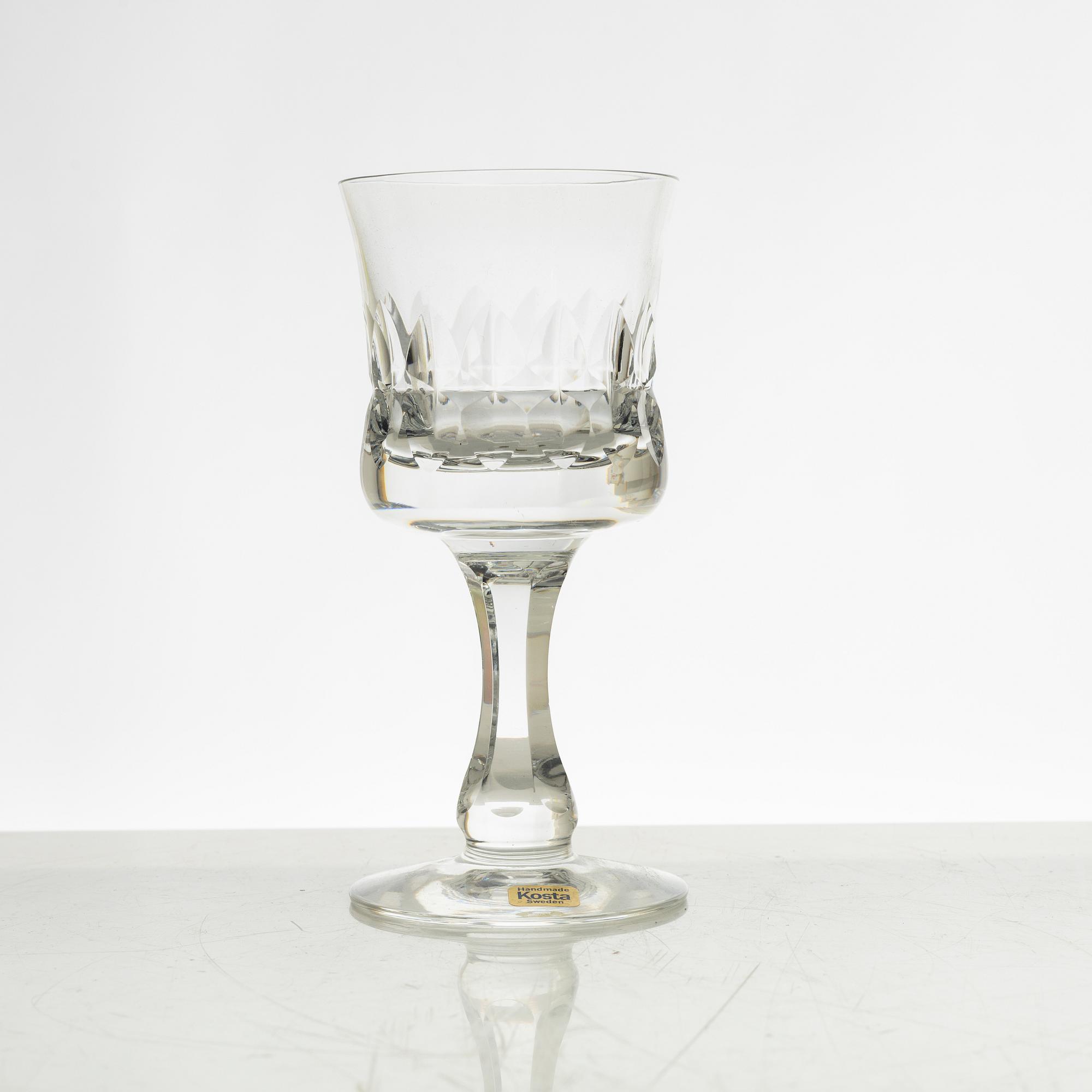 Göran Wärff, a 46 piece "Prince" glass service, Kosta Boda, Sweden, end of the 20th century.