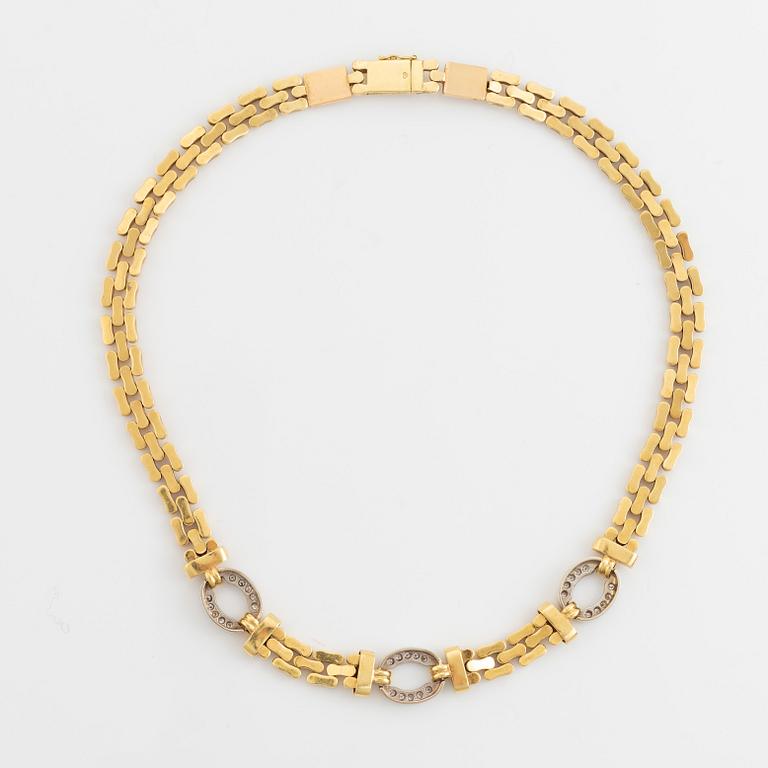 Collier, 18K guld med briljantslipade diamanter.