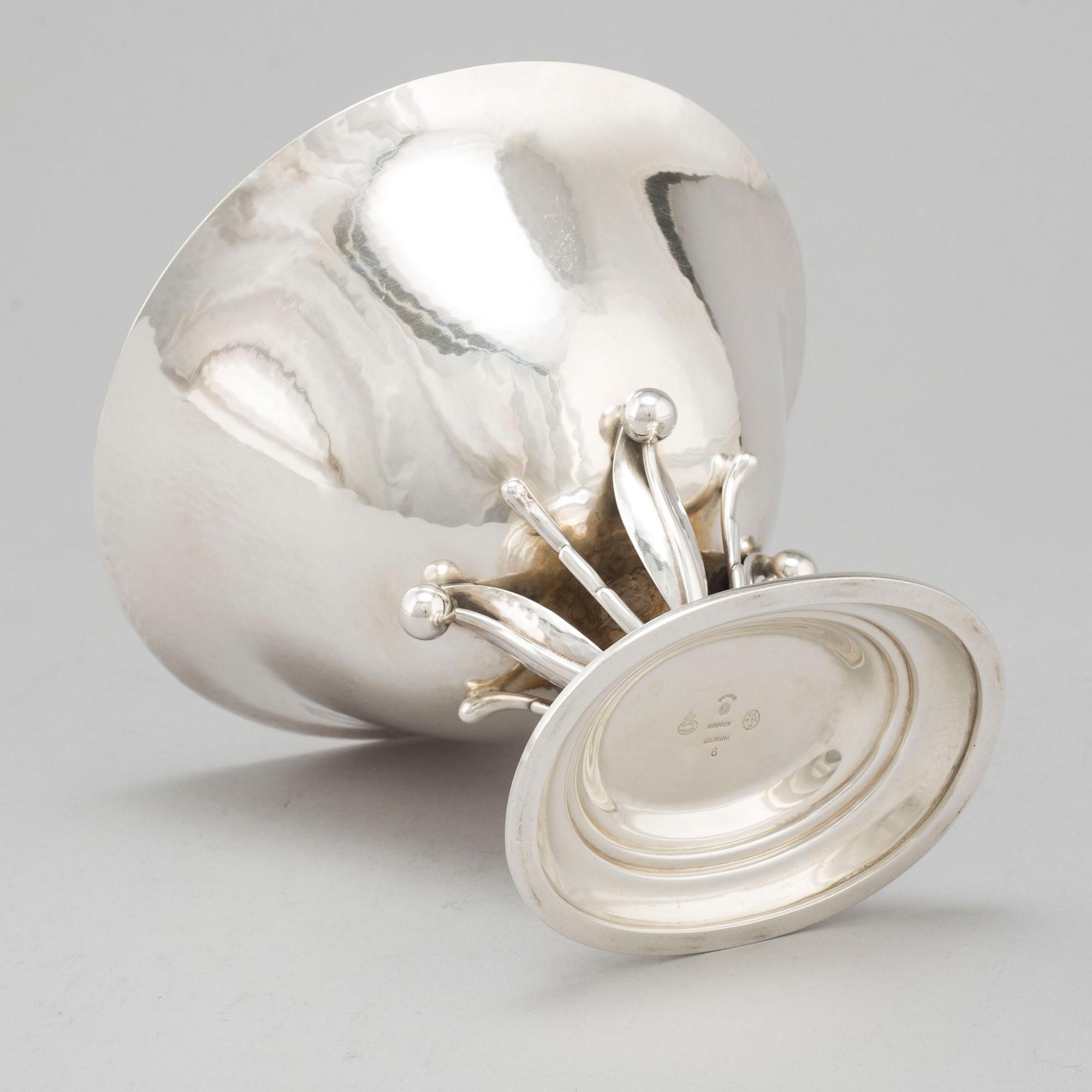 JOHAN ROHDE, skål på fot, sterling silver, Georg Jensen, Danmark, 1925-32.