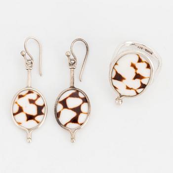 A pair of Vivianna Torun Bülow-Hübe earrings and ring, sterlingsilver with shell.