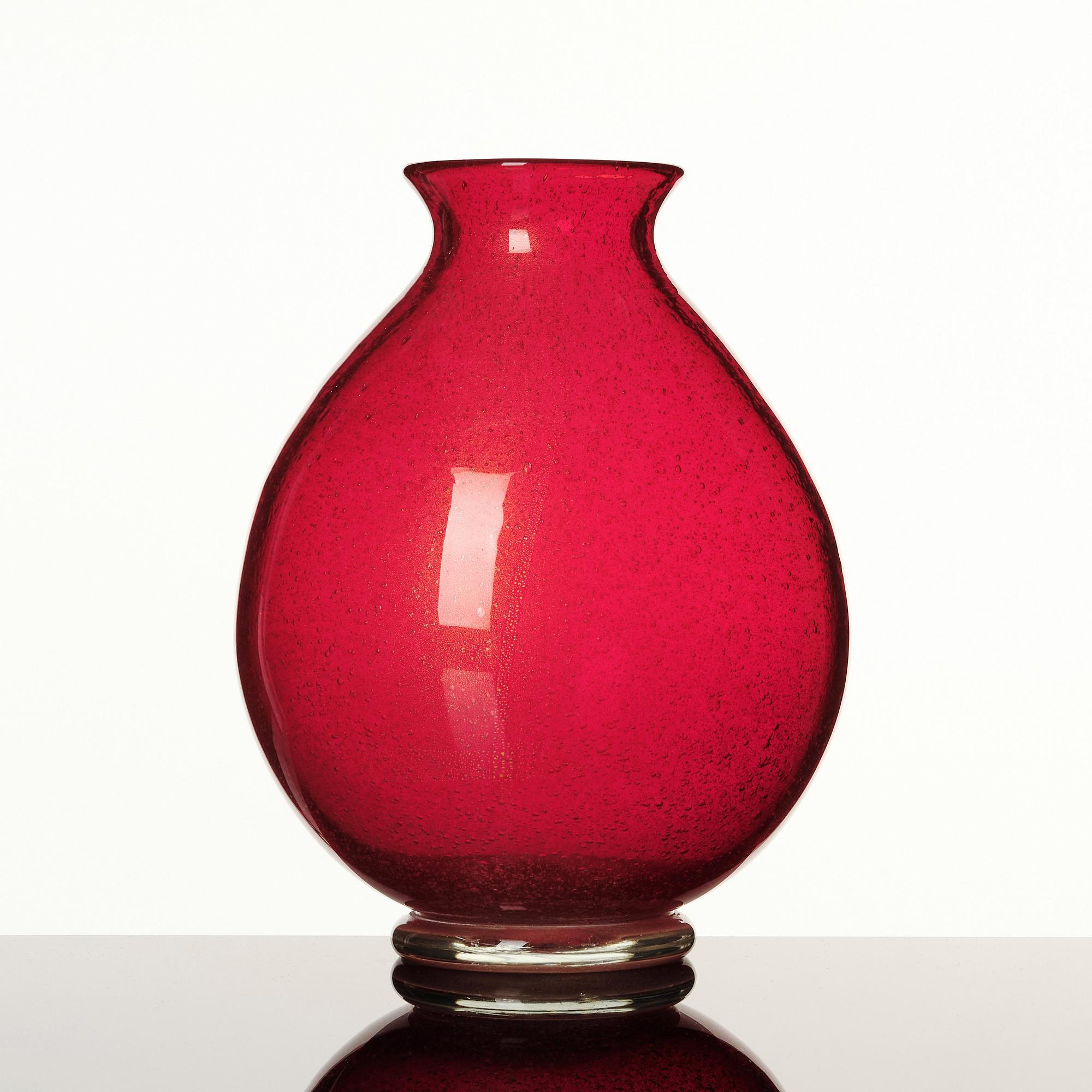 Flavio Poli, an 'a Bollicine' glass vase, Seguso Vetri D'Arte, Murano, Italy 1940-50's.