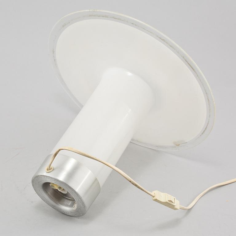 BORDSLAMPA, Nuutajärvi/Kerlux, Finland, 1900-talets andra hälft.